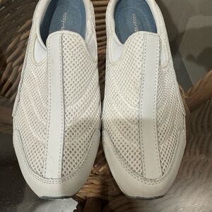 Easy Spirit White Athletic Shoes